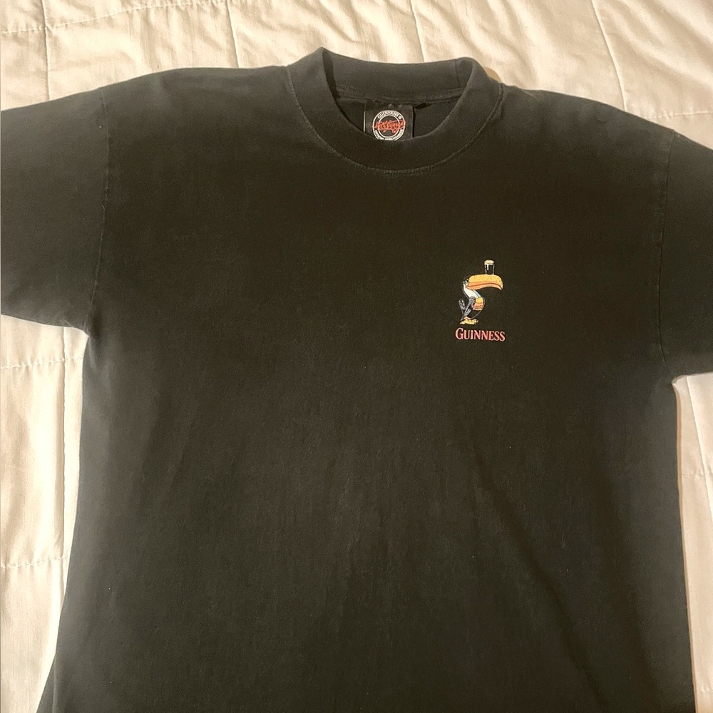 guinness tee ☁️

size L but fits a bit smaller